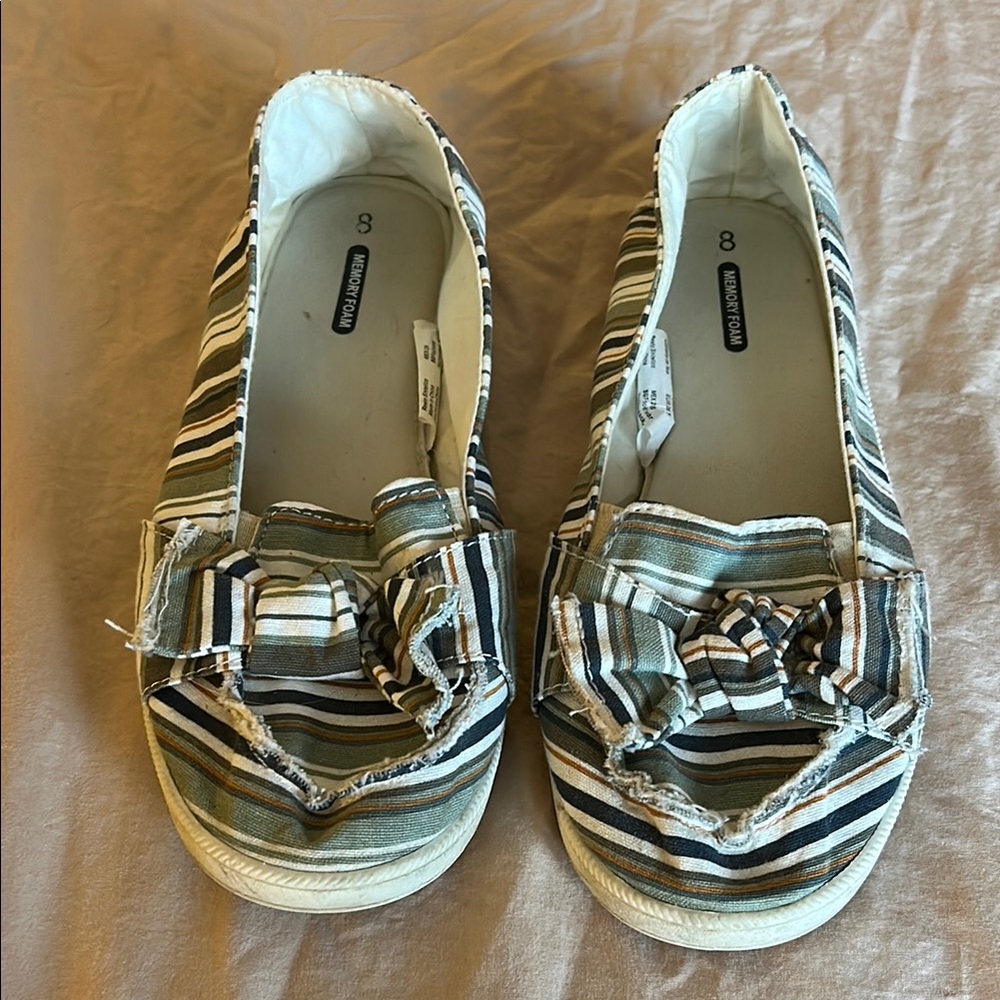 Time and Tru Green and White Flats with Slip-On Design, Memory Foam, loafer, sz8